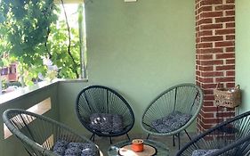 Apartment Cherti